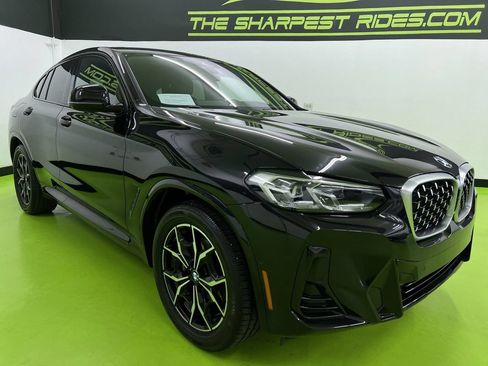 Used 2022 BMW X4 xDrive30i w/ M Sport Package 2 AWD/4WD image 2