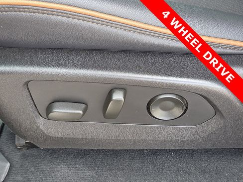 Used 2024 GMC Canyon AT4 AWD/4WD image 14
