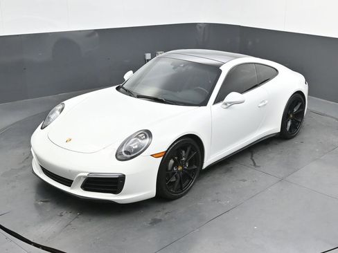 Certified 2018 Porsche 911 Carrera 4 image 22
