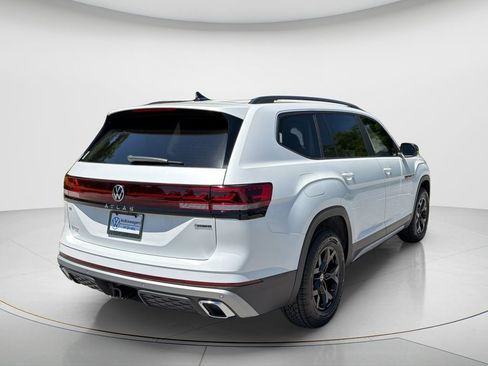 New 2026 Volkswagen Atlas Peak Edition AWD/4WD image 11