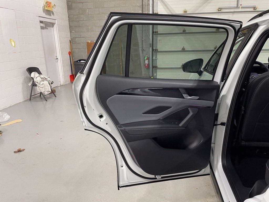New 2026 Volkswagen Tiguan SE R-Line AWD/4WD image 11