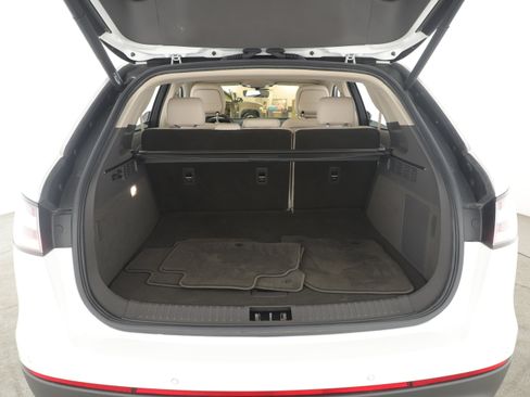 Used 2020 Lincoln Nautilus FWD w/ Equipment Group 101A image 5