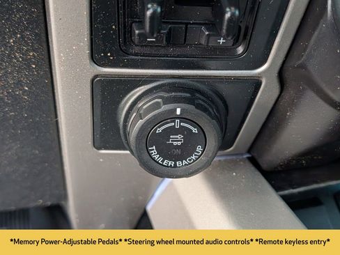 Used 2022 Ford F250 Lariat w/ Black Appearance Package image 15