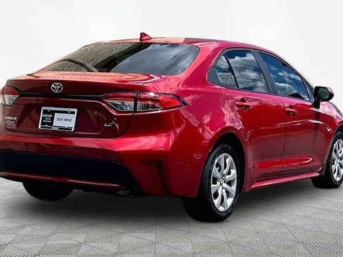 Used 2021 Toyota Corolla LE FWD image 13