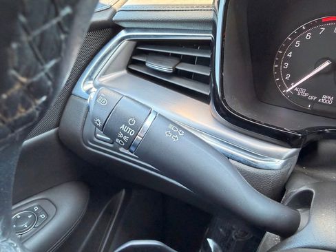 Used 2019 Cadillac XT5 Premium Luxury AWD/4WD image 18
