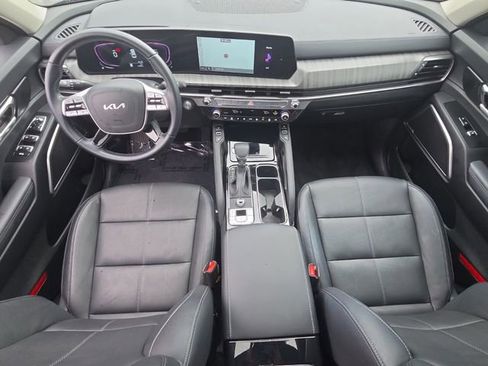 Used 2024 Kia Telluride EX w/ EX Captain's Chair Package FWD image 13
