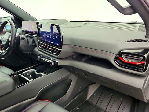 Used 2025 Chevrolet Silverado EV RST image 26