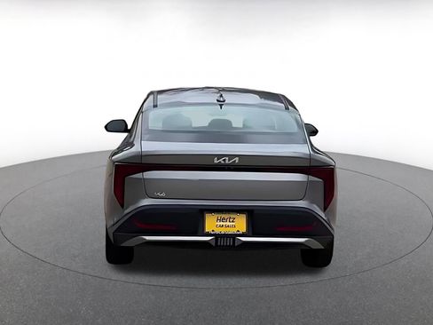 Used 2025 Kia K4 LXS image 12