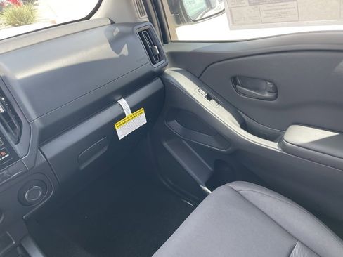 New 2026 Nissan Frontier S image 17