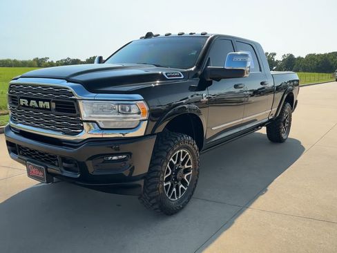 Used 2024 RAM 2500 Limited image 5