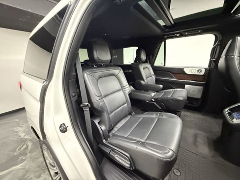 Used 2022 Lincoln Navigator Reserve w/ Equipment Group 201A image 30