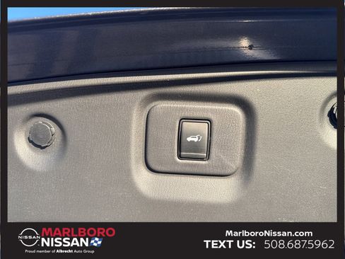 Certified 2017 Nissan Pathfinder SL w/ SL Premium Package image 18