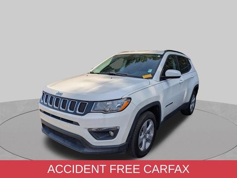Used 2020 Jeep Compass Latitude FWD image 2
