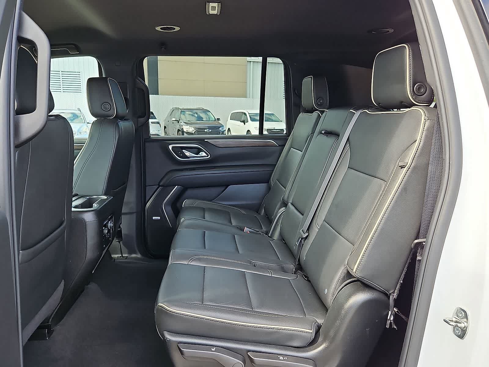 Certified 2024 Chevrolet Suburban Premier AWD/4WD image 30