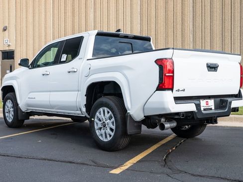 New 2025 Toyota Tacoma SR5 image 5