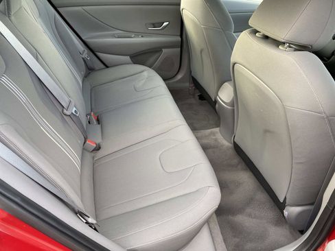 Used 2023 Hyundai Elantra SEL w/ Cargo Package image 18