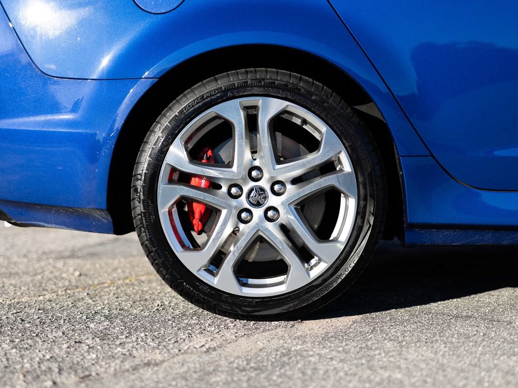 Used 2016 Chevrolet SS RWD image 14