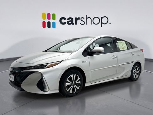 Used 2017 Toyota Prius Prime Premium image 1