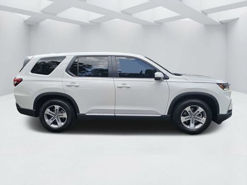 Used 2025 Honda Pilot EX-L image 2