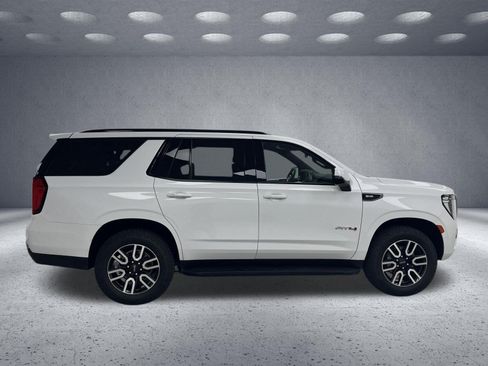 Used 2023 GMC Yukon AT4 AWD/4WD image 6