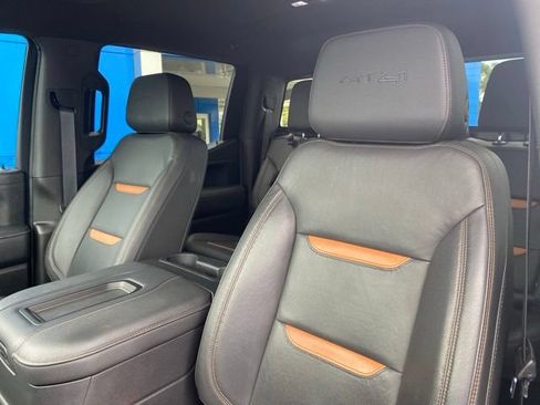 Used 2021 GMC Sierra 1500 AT4 w/ Technology Package AWD/4WD image 19