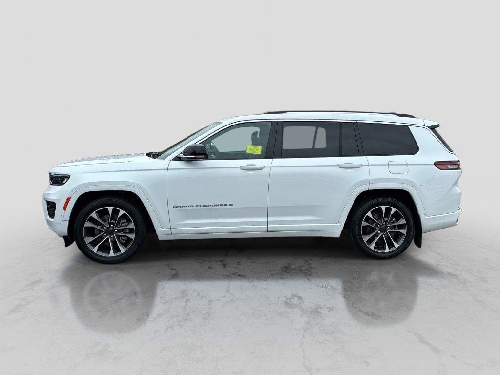 Used 2023 Jeep Grand Cherokee L Overland w/ Luxury Tech Group IV AWD/4WD image 4