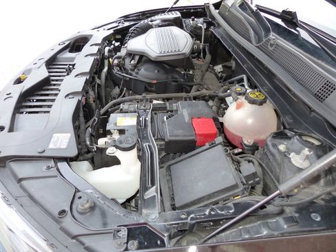 Used 2021 Chevrolet Blazer LT FWD image 19