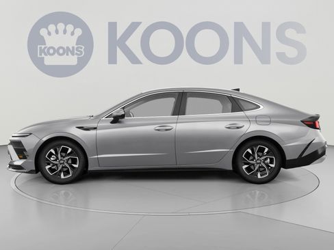 Certified 2024 Hyundai Sonata SEL FWD image 2
