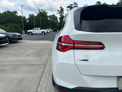 Certified 2025 BMW X3 xDrive30i AWD/4WD image 17
