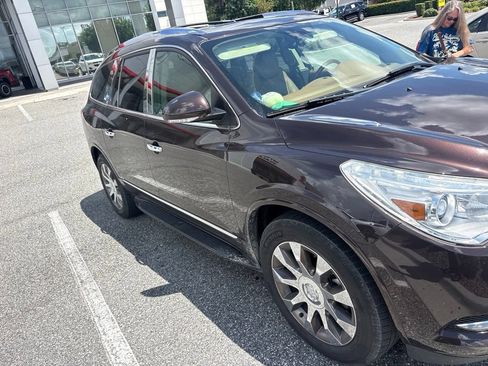 Used 2016 Buick Enclave Leather FWD image 6
