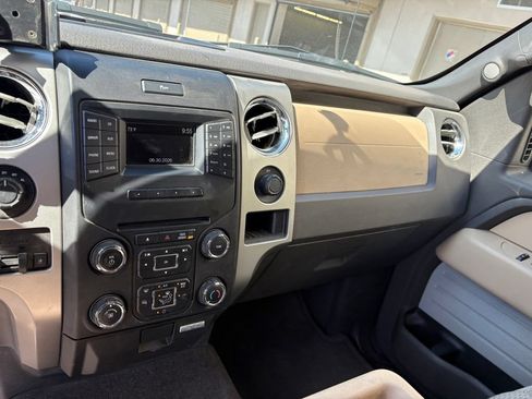 Used 2014 Ford F150 XLT w/ XLT Chrome Package AWD/4WD image 21