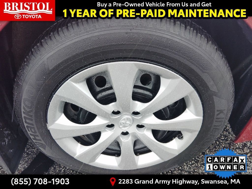 Used 2025 Toyota Corolla LE FWD image 10