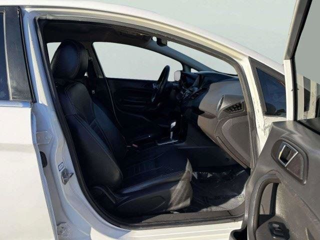 Used 2014 Ford Fiesta Titanium FWD image 43