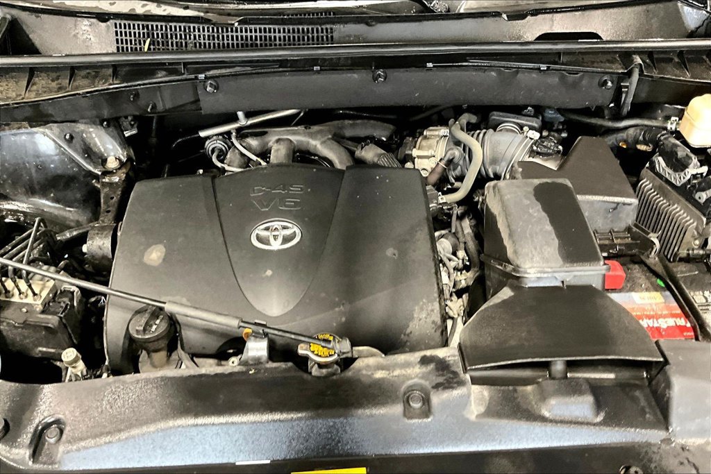 Used 2017 Toyota Highlander Limited Platinum AWD/4WD image 31