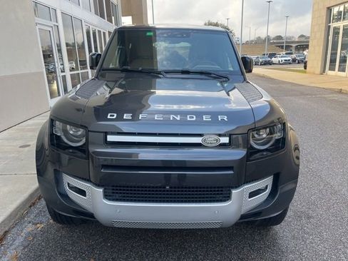 Used 2025 Land Rover Defender 110 S image 2