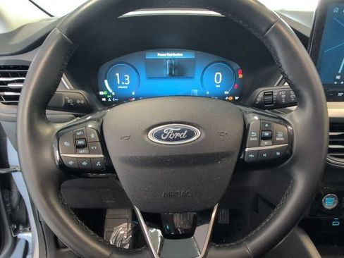 Certified 2023 Ford Escape Platinum AWD/4WD image 17