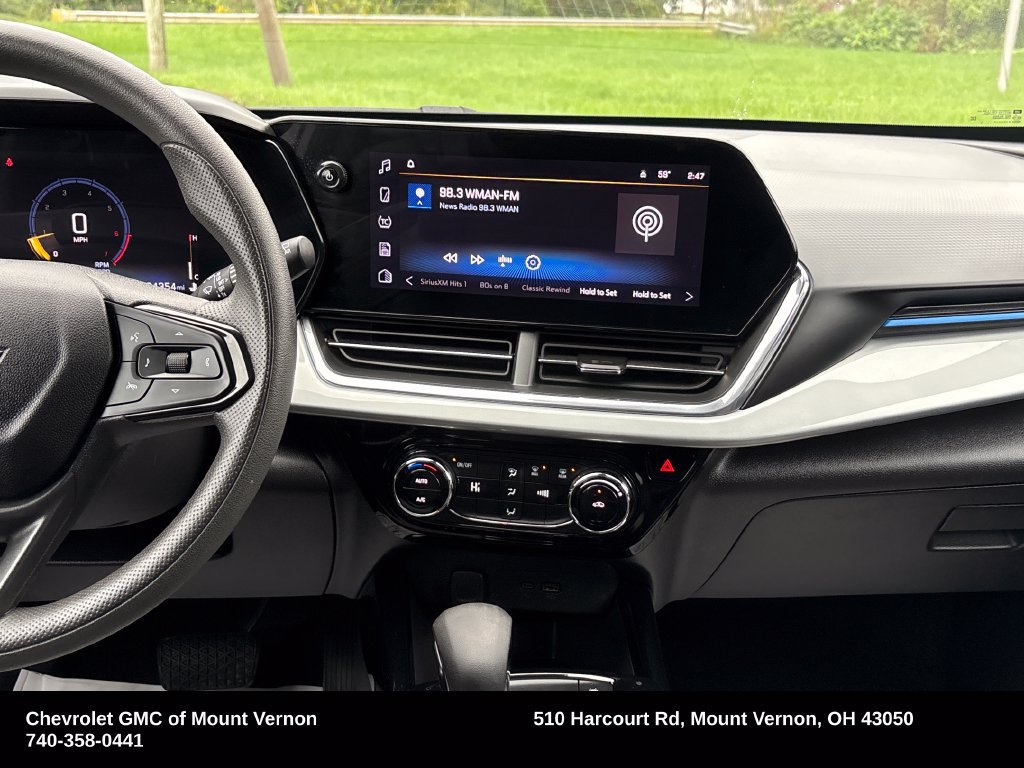 Used 2025 Chevrolet Trax LT FWD image 20