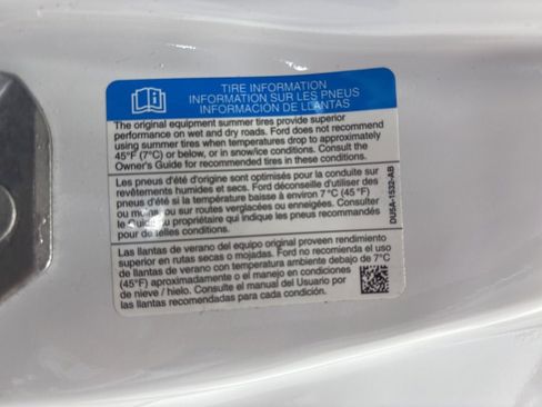 Used 2022 Ford Mustang Shelby GT500 w/ Technology Package image 22