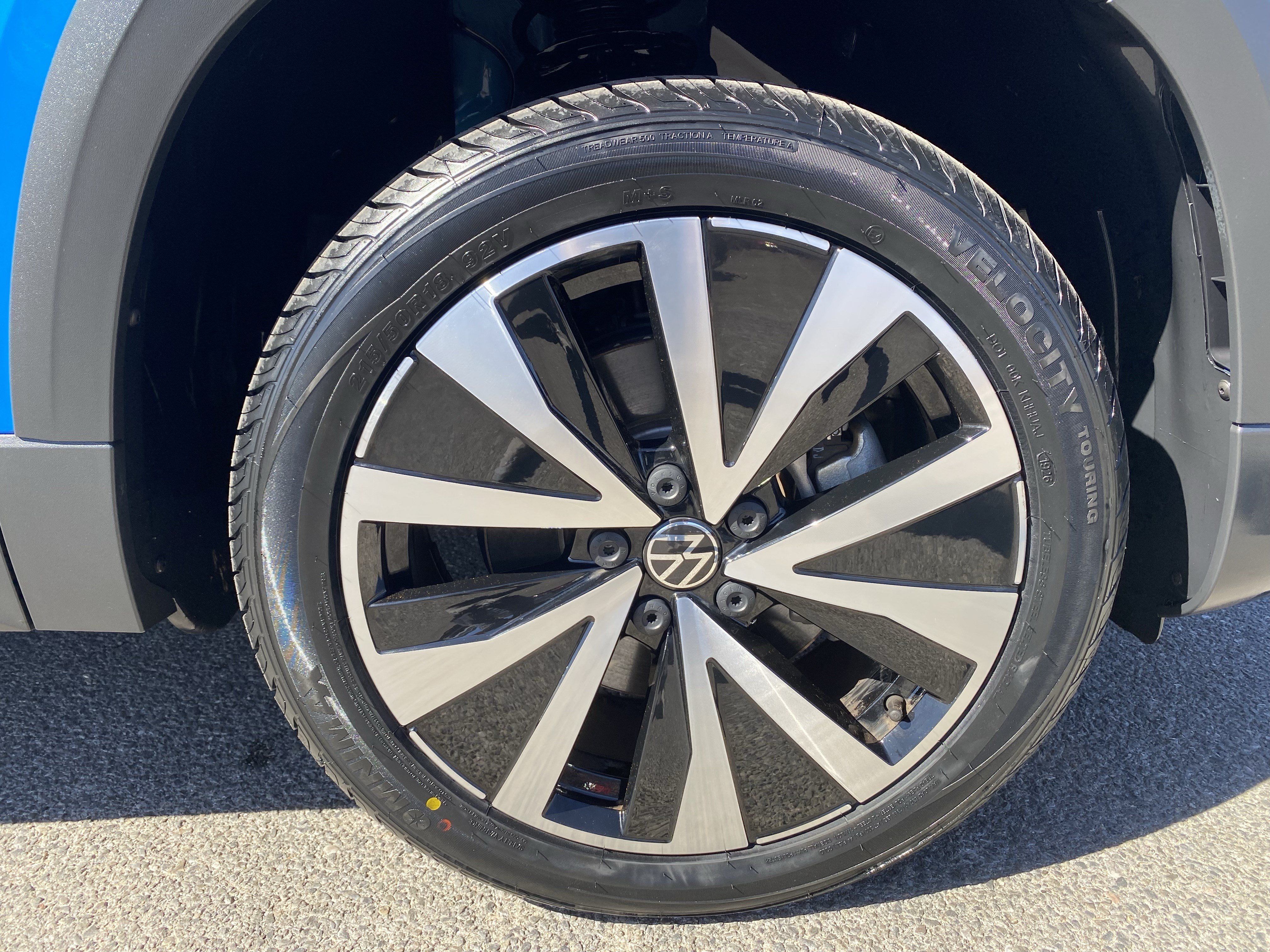 Certified 2023 Volkswagen Taos SE w/ Panoramic Sunroof Package FWD image 11