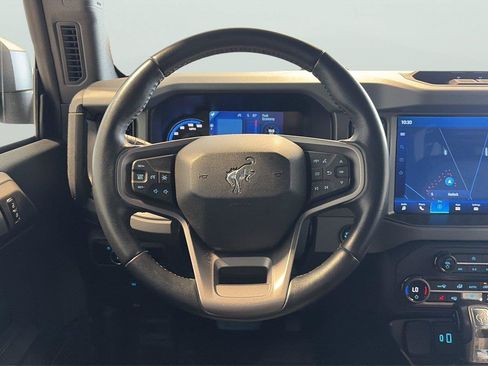 Used 2024 Ford Bronco Black Diamond w/ Sasquatch Package AWD/4WD image 12