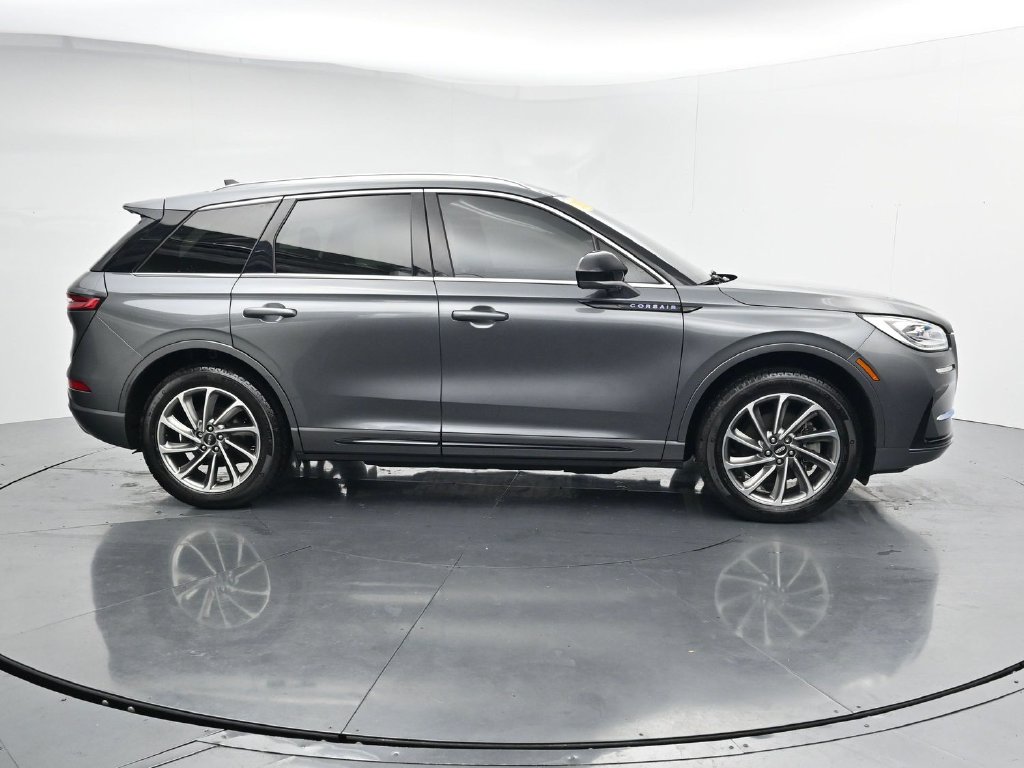 Used 2023 Lincoln Corsair Grand Touring AWD/4WD image 9
