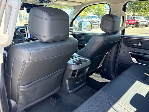 Used 2023 Toyota Tundra Limited AWD/4WD image 29
