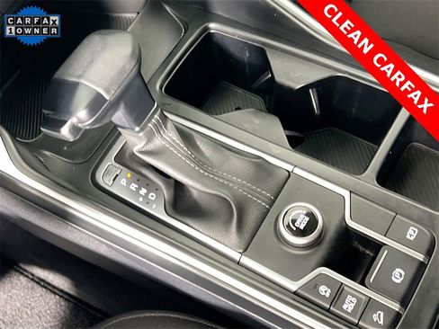 Certified 2024 Kia Sorento LX image 18