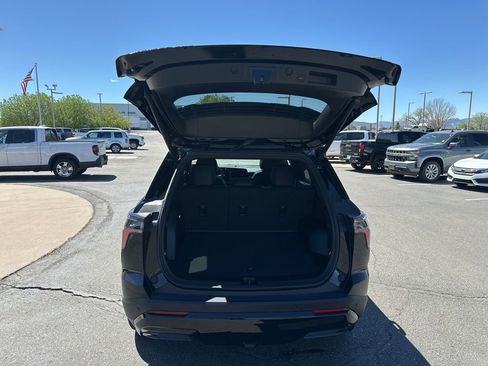 Used 2025 Chevrolet Equinox RS w/ Convenience Package III image 23