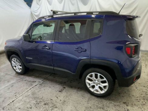Used 2016 Jeep Renegade Latitude AWD/4WD image 6