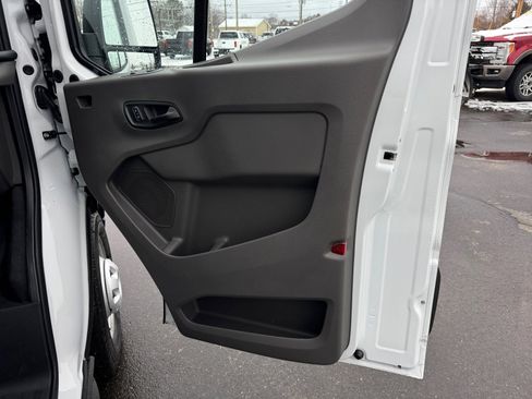 New 2026 Ford Transit 250 148 Medium Roof Extended AWD image 29