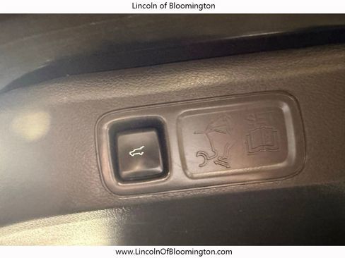 Certified 2023 Lincoln Navigator Reserve image 25