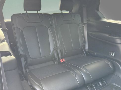 Used 2024 Jeep Grand Cherokee L Limited w/ Luxury Tech Group II image 25