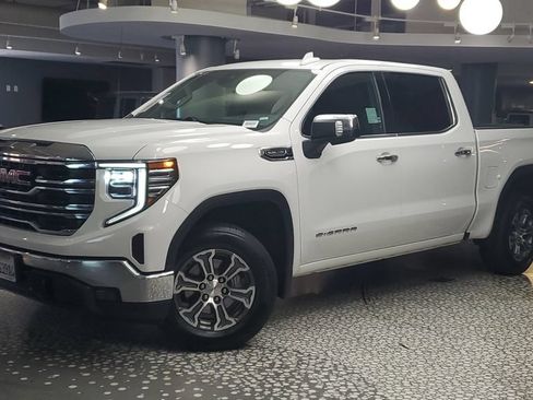 Used 2025 GMC Sierra 1500 SLT RWD image 33
