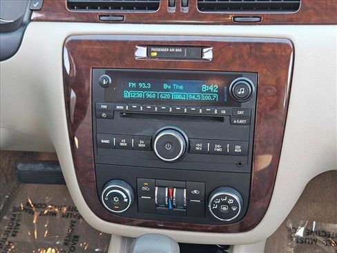 Used 2006 Chevrolet Impala LT FWD image 17